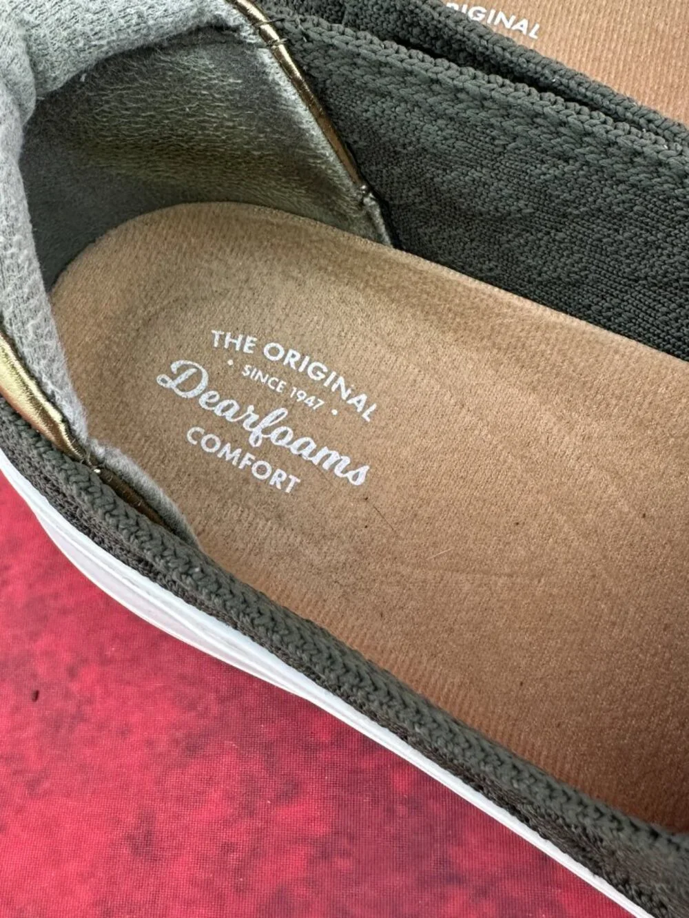 DEARFOAMS COMFORT SOPHIE SLIP-ON STRETCH WOMEN'S SNEAKER OLIVE GREEN SIZE 11